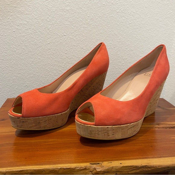 Stuart Weitzman Coral Wedge Peep-Toe Shoes Size 9 M - Picture 1 of 8